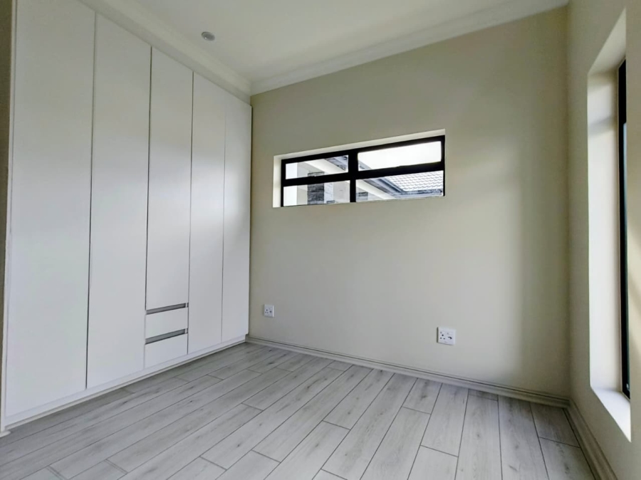 4 Bedroom Property for Sale in Fountains Estate Eastern Cape
